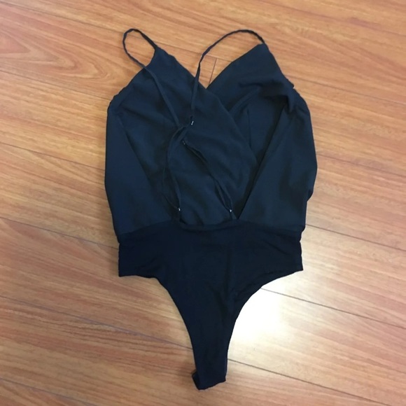 🌻BACKLESS BODYSUIT🌻 - Picture 4 of 5